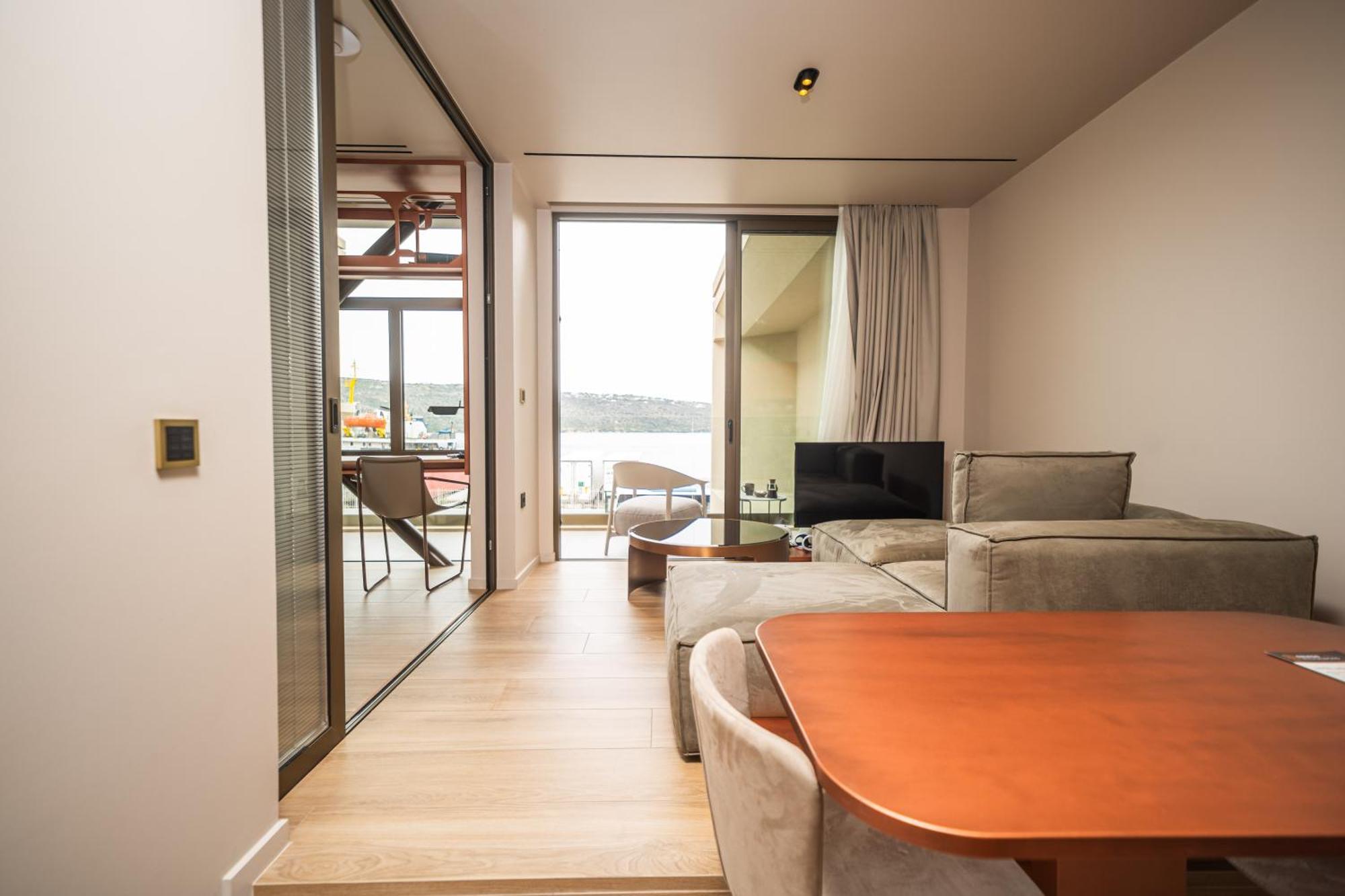 Oniros Residences Суда Екстериор снимка